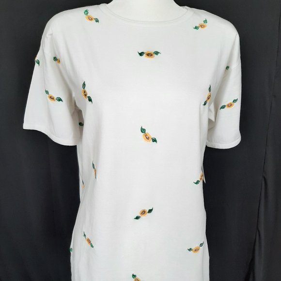 Karin Scott Tops - Vintage Karin Scott Embroidered Tee Shirt